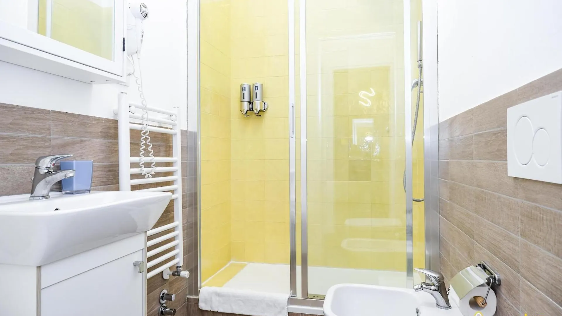 Guest house Lia Rooms Cinque Terre Wave La Spezia Italy